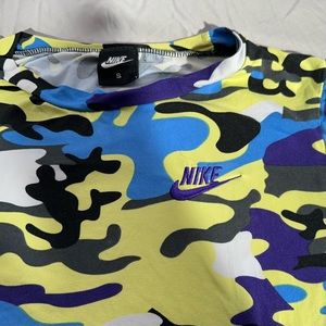 COPY - Nike Women’s Crop tee and short set size small